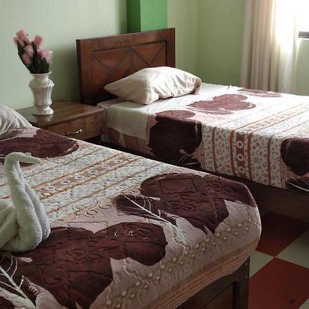 Hostal Eterna Primavera Копакабана Экстерьер фото