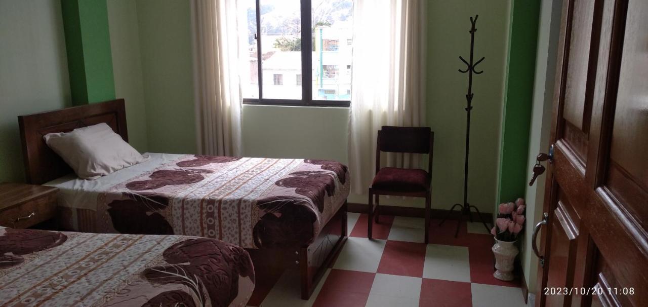 Hostal Eterna Primavera Копакабана Экстерьер фото
