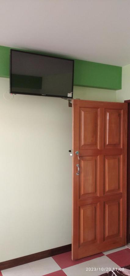 Hostal Eterna Primavera Копакабана Экстерьер фото